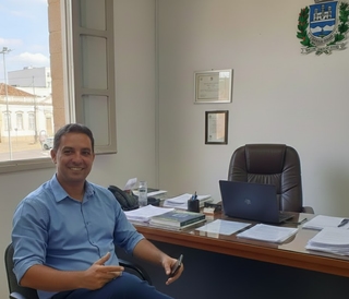 Vereador Marcelo Barreto de Botucatu utilizando inteligência política